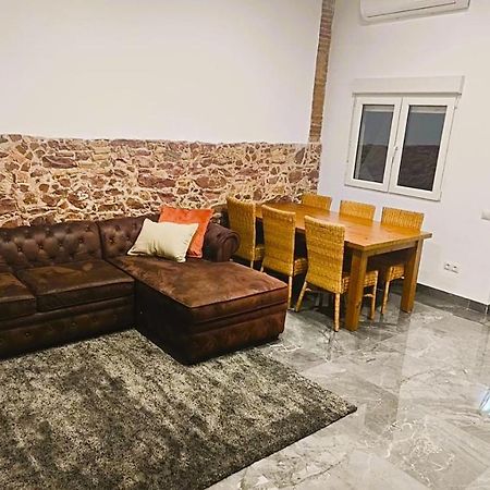Beautiful Appartment In Martorell Esterno foto